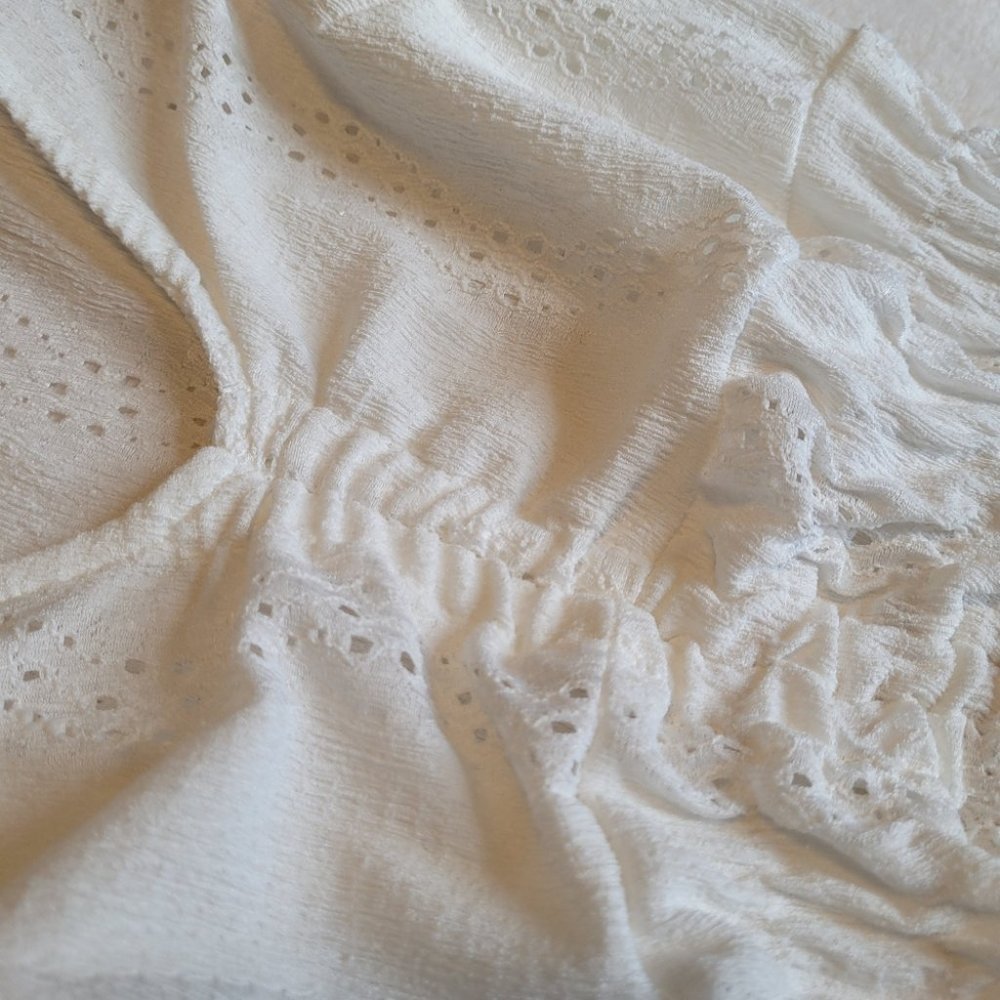 BISOU'S PROJECT White Ruffled Top Size Small - Picture 4 of 6